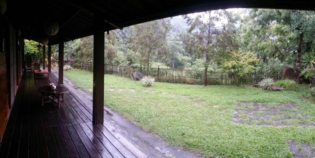 Bright Moon Homestay 東勢区 エクステリア 写真